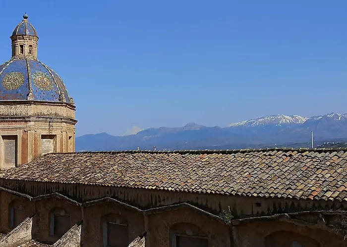 Casa Al Plumbago